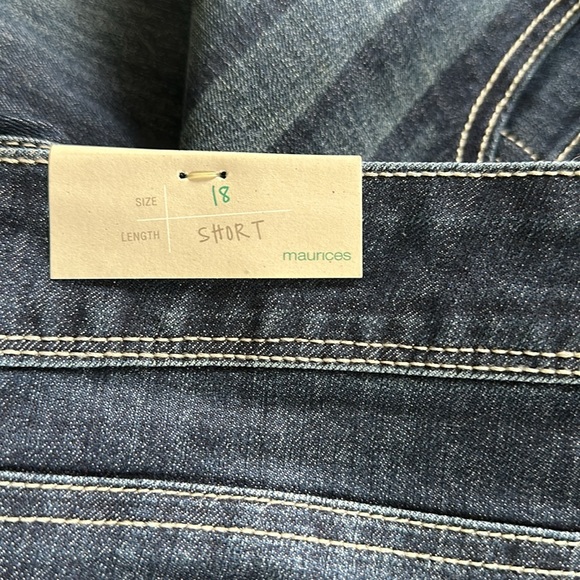 Maurices jeans 18 SHORT Ellie straight fit slim boot NEW with tags - Picture 3 of 4